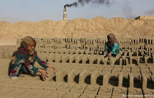 «بردگان قرن ۲۱» در کوره‌های خشت‌پزی کابل